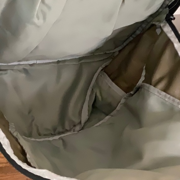 Jansport POWDERHORN backpack-Lt French Grey/Cilantro Grn - Picture 6 of 16